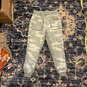 Splendid soft joggers